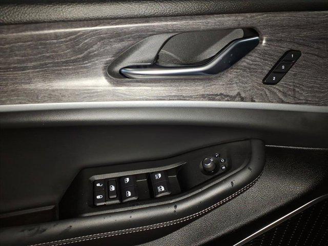 used 2025 Jeep Grand Cherokee car, priced at $41,500