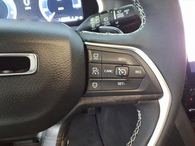 used 2025 Jeep Grand Cherokee car, priced at $41,500