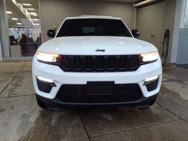 used 2025 Jeep Grand Cherokee car, priced at $41,500