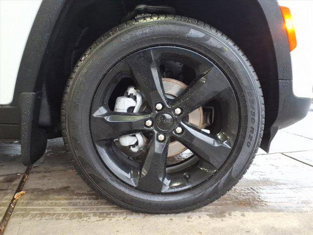 used 2025 Jeep Grand Cherokee car, priced at $41,500