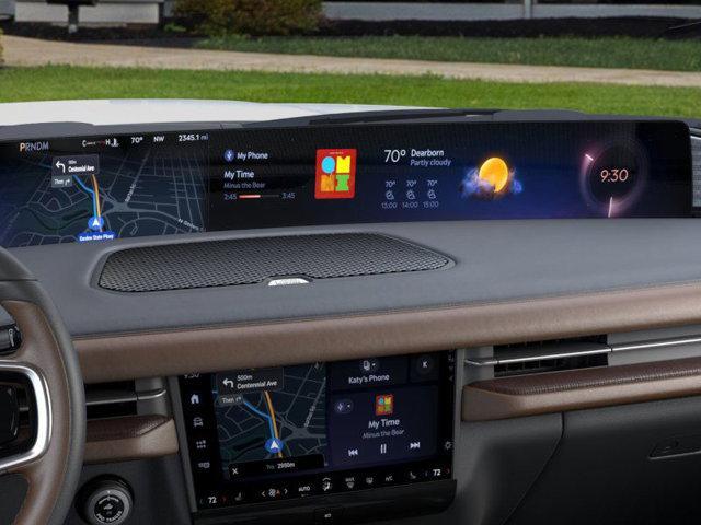new 2025 Lincoln Navigator car, priced at $106,485