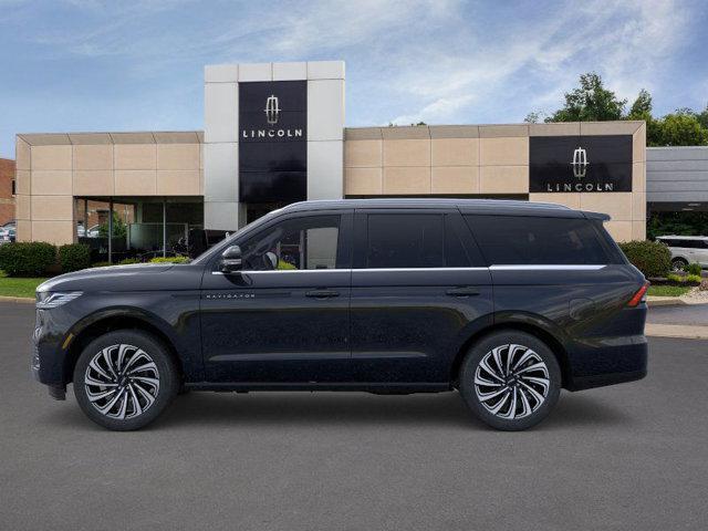 new 2025 Lincoln Navigator car, priced at $118,435
