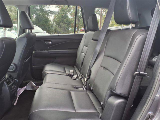 used 2022 Honda Pilot car, priced at $30,400