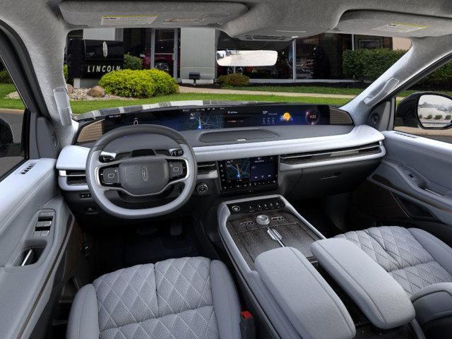 new 2025 Lincoln Navigator car, priced at $121,935