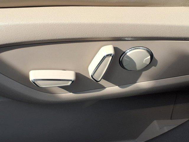 used 2021 Lincoln Nautilus car, priced at $31,500