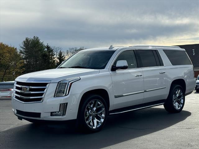 used 2020 Cadillac Escalade ESV car, priced at $40,300