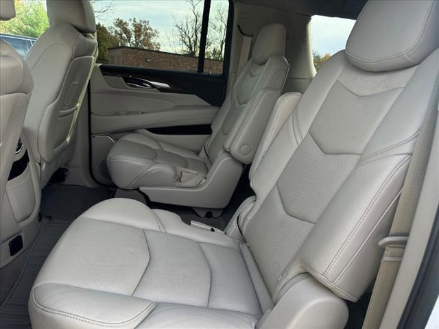 used 2020 Cadillac Escalade ESV car, priced at $40,300