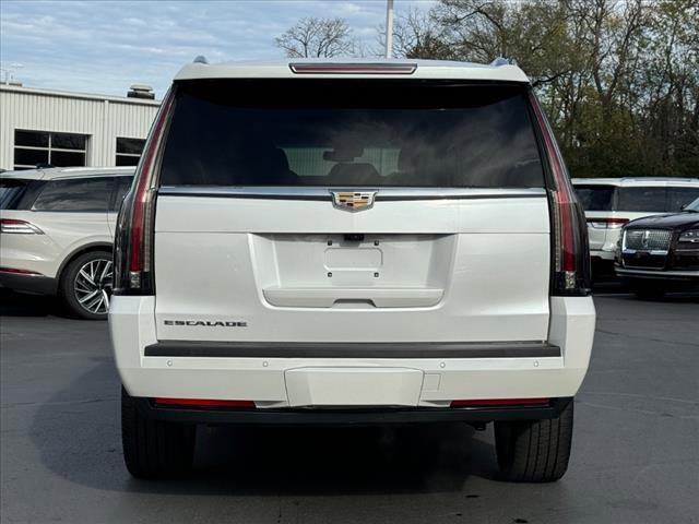 used 2020 Cadillac Escalade ESV car, priced at $40,300