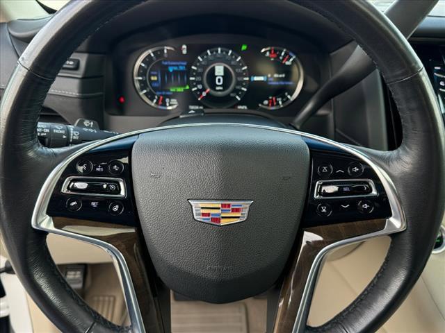 used 2020 Cadillac Escalade ESV car, priced at $40,300