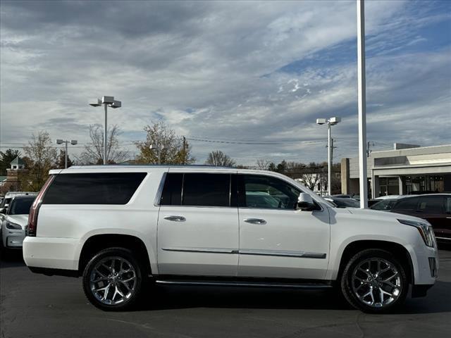 used 2020 Cadillac Escalade ESV car, priced at $40,300