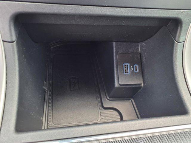 used 2022 Ford Edge car, priced at $26,372