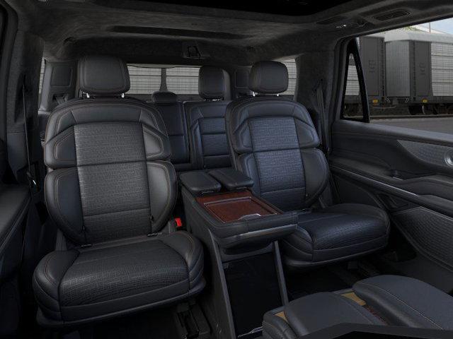 new 2025 Lincoln Navigator car, priced at $119,190