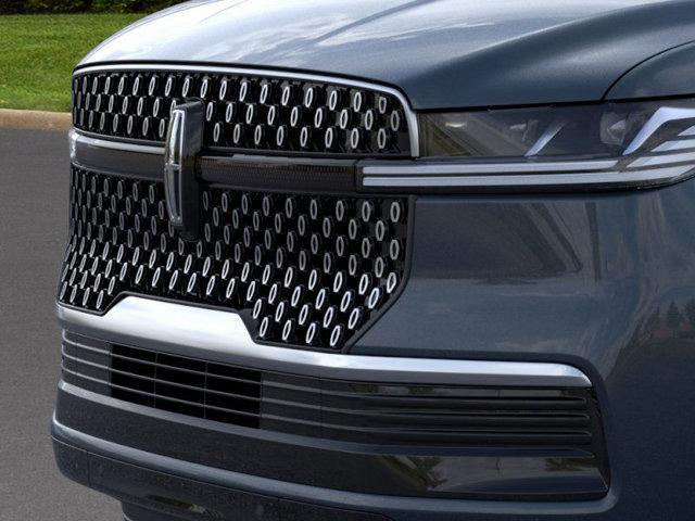 new 2025 Lincoln Navigator car, priced at $105,840
