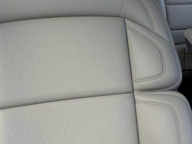 new 2025 Lincoln Navigator car, priced at $105,925