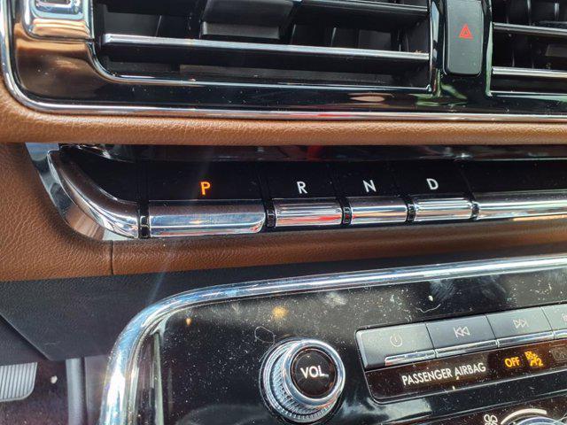 used 2022 Lincoln Navigator car, priced at $57,500
