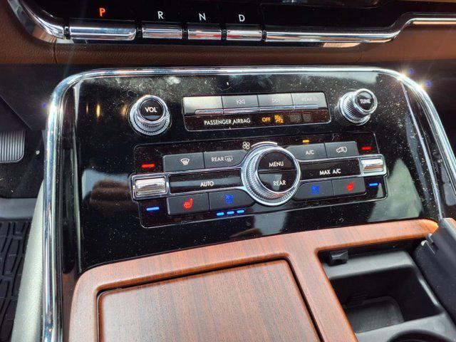 used 2022 Lincoln Navigator car, priced at $57,500