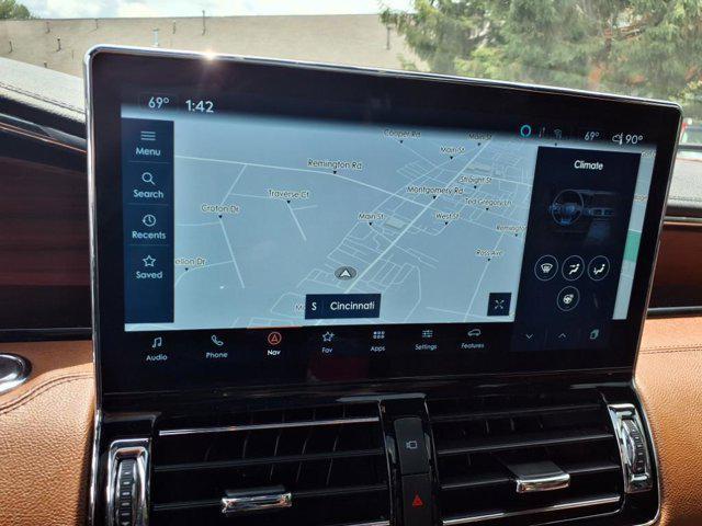 used 2022 Lincoln Navigator car, priced at $57,500