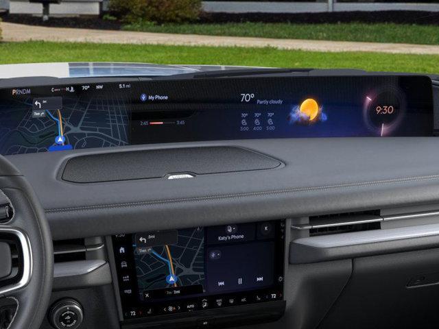 new 2025 Lincoln Navigator car, priced at $109,015