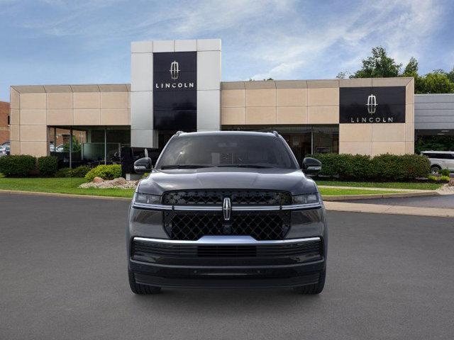 new 2025 Lincoln Navigator car, priced at $109,675