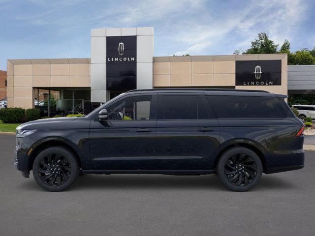 new 2025 Lincoln Navigator car, priced at $109,675