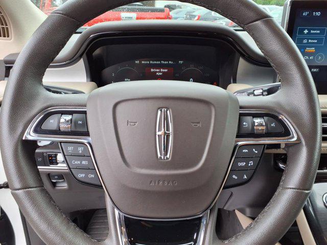 used 2022 Lincoln Nautilus car, priced at $30,500