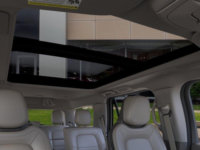 new 2024 Lincoln Navigator car, priced at $102,058