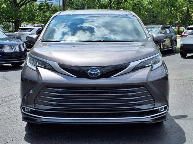 used 2021 Toyota Sienna car, priced at $33,600