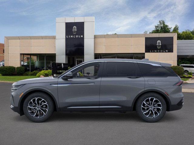new 2025 Lincoln Nautilus car, priced at $55,843