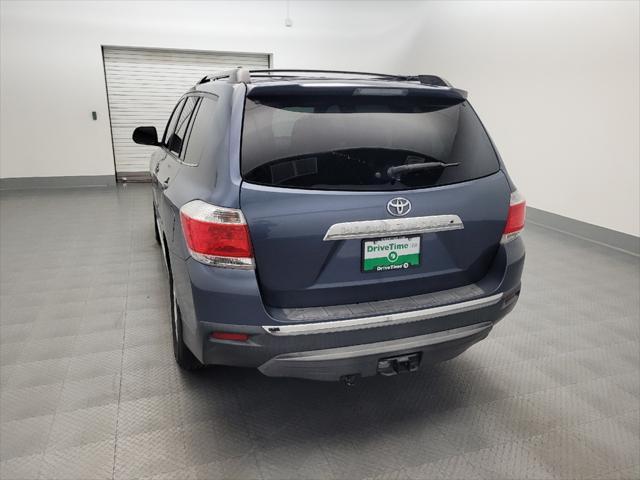 used 2013 Toyota Highlander car, priced at $18,395