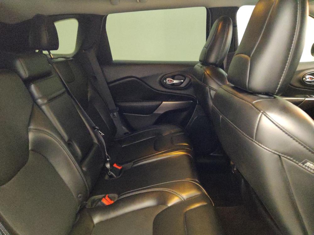 used 2019 Jeep Cherokee car, priced at $17,295