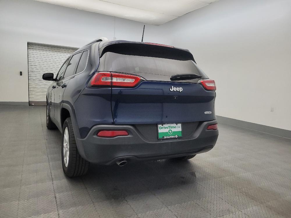 used 2018 Jeep Cherokee car, priced at $13,795