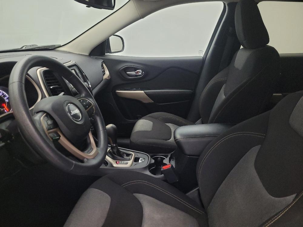 used 2018 Jeep Cherokee car, priced at $13,795