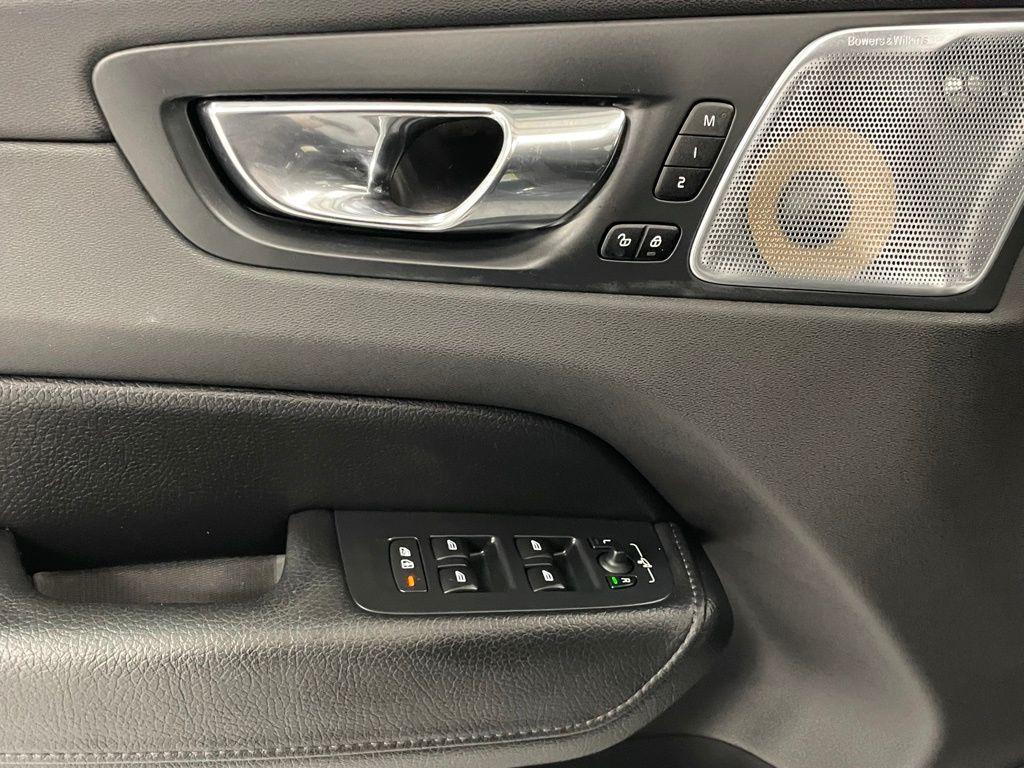 used 2018 Volvo XC60 car, priced at $21,500