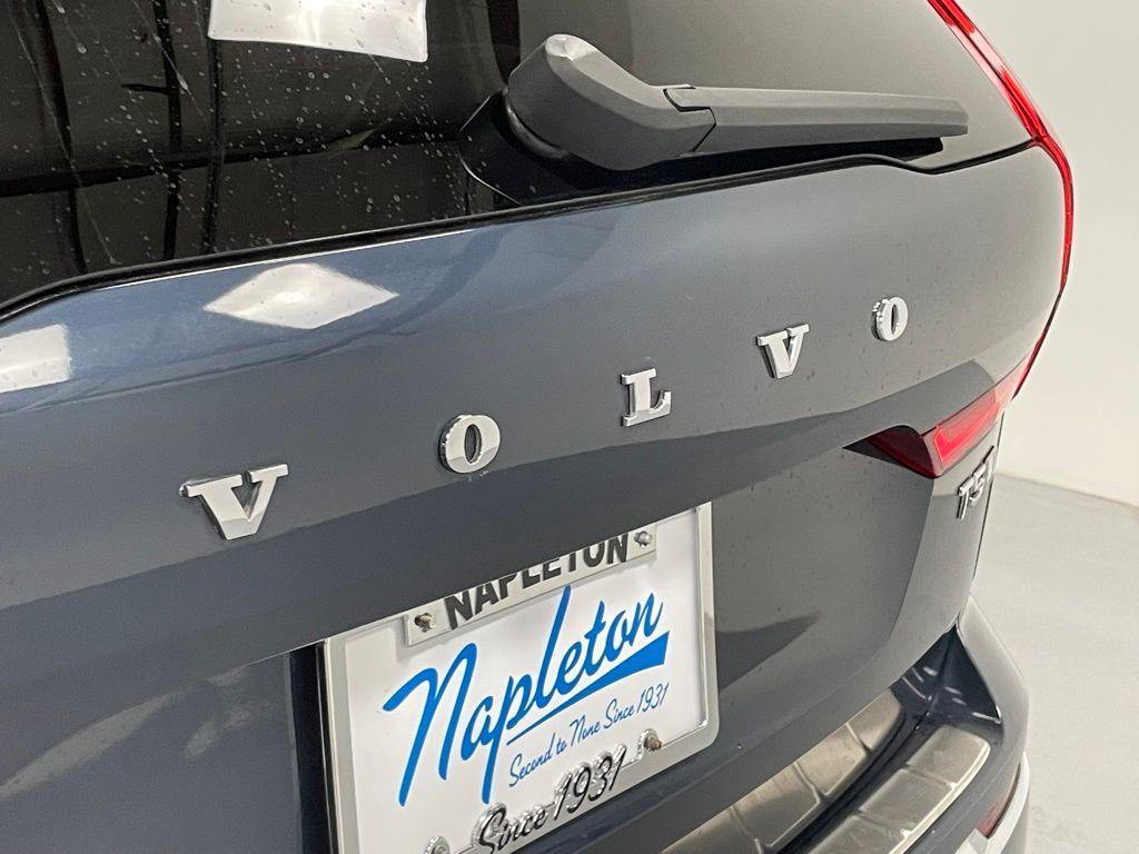 used 2018 Volvo XC60 car, priced at $21,500