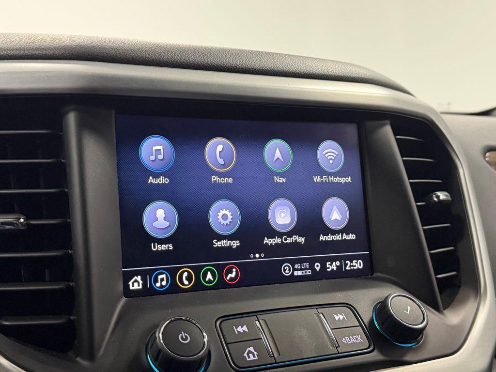 used 2022 GMC Acadia car, priced at $25,500