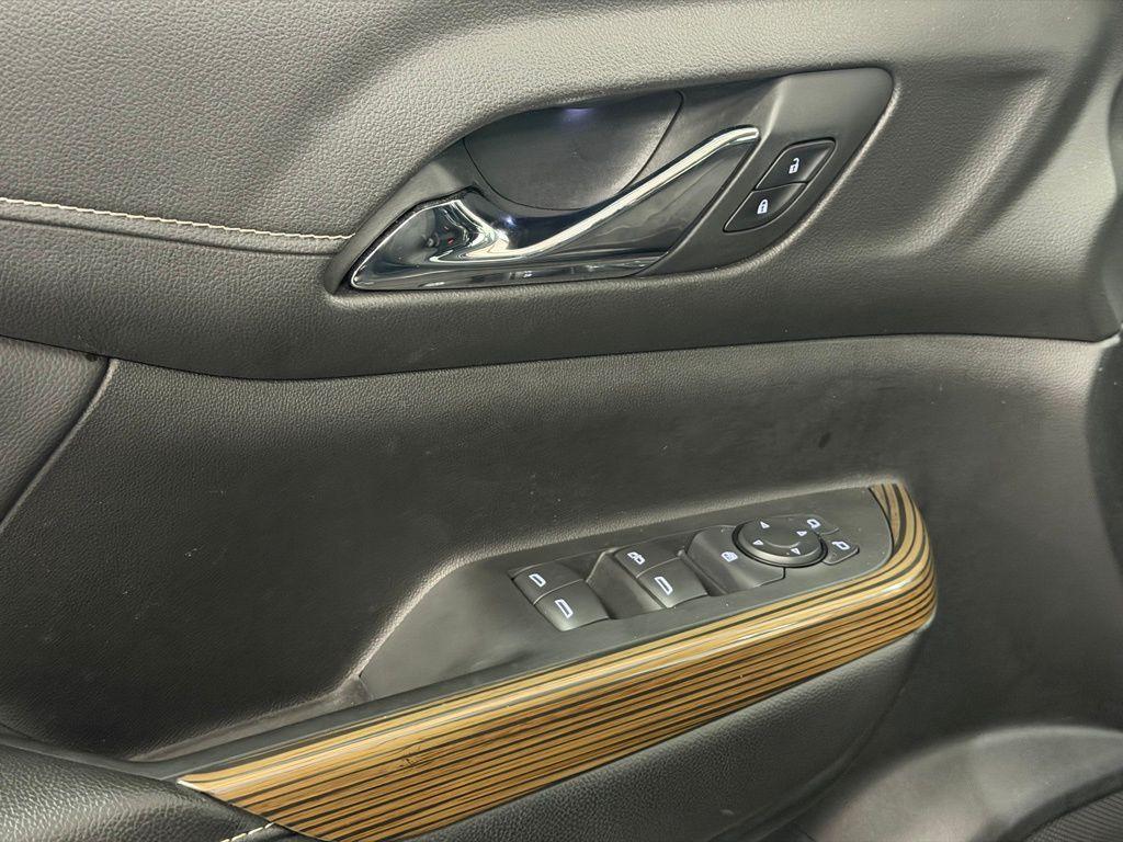 used 2022 GMC Acadia car, priced at $25,500