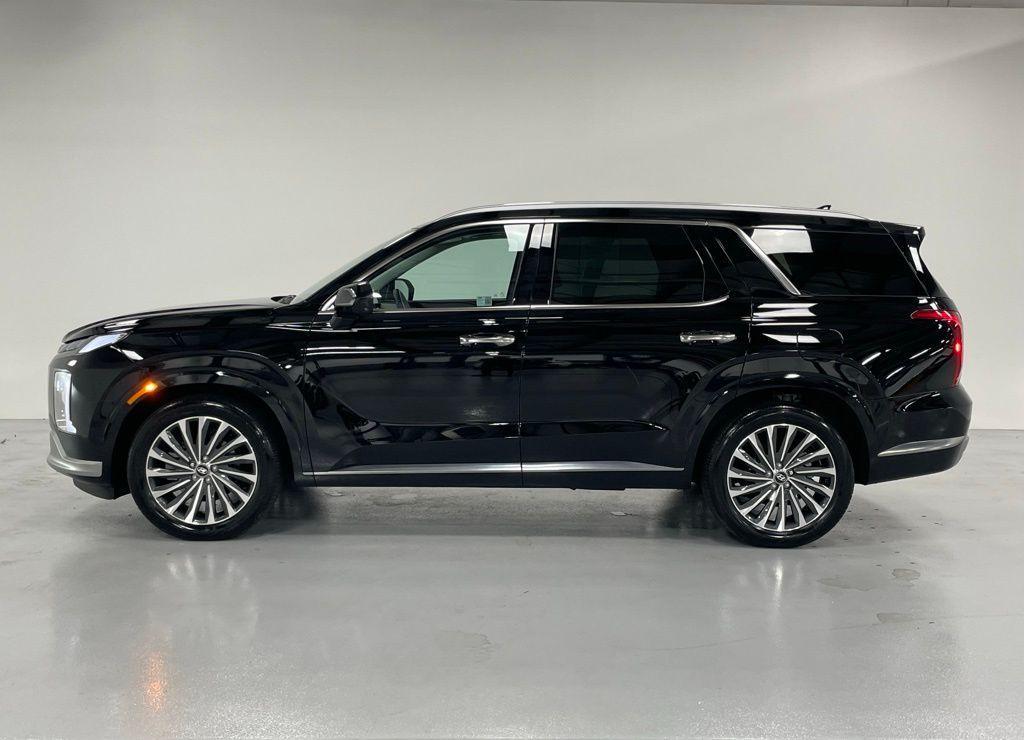 used 2025 Hyundai Palisade car, priced at $43,750