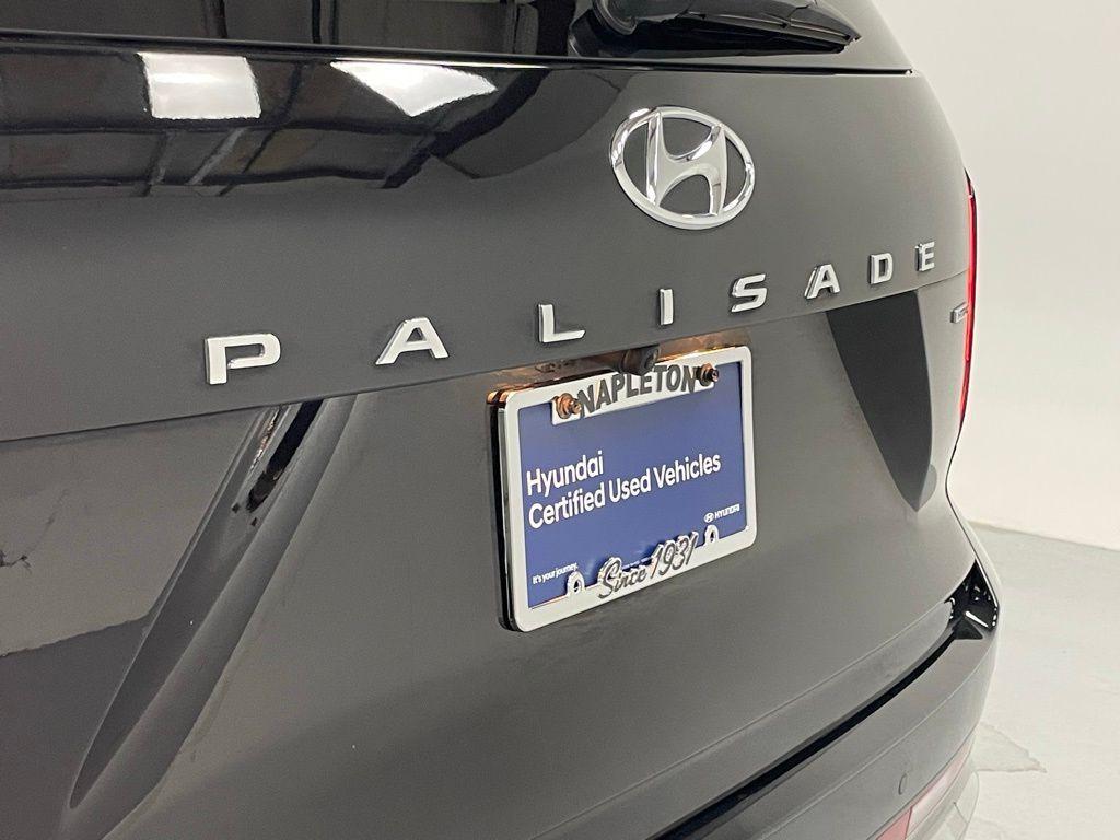 used 2025 Hyundai Palisade car, priced at $43,750