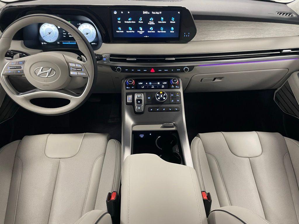 used 2025 Hyundai Palisade car, priced at $43,750