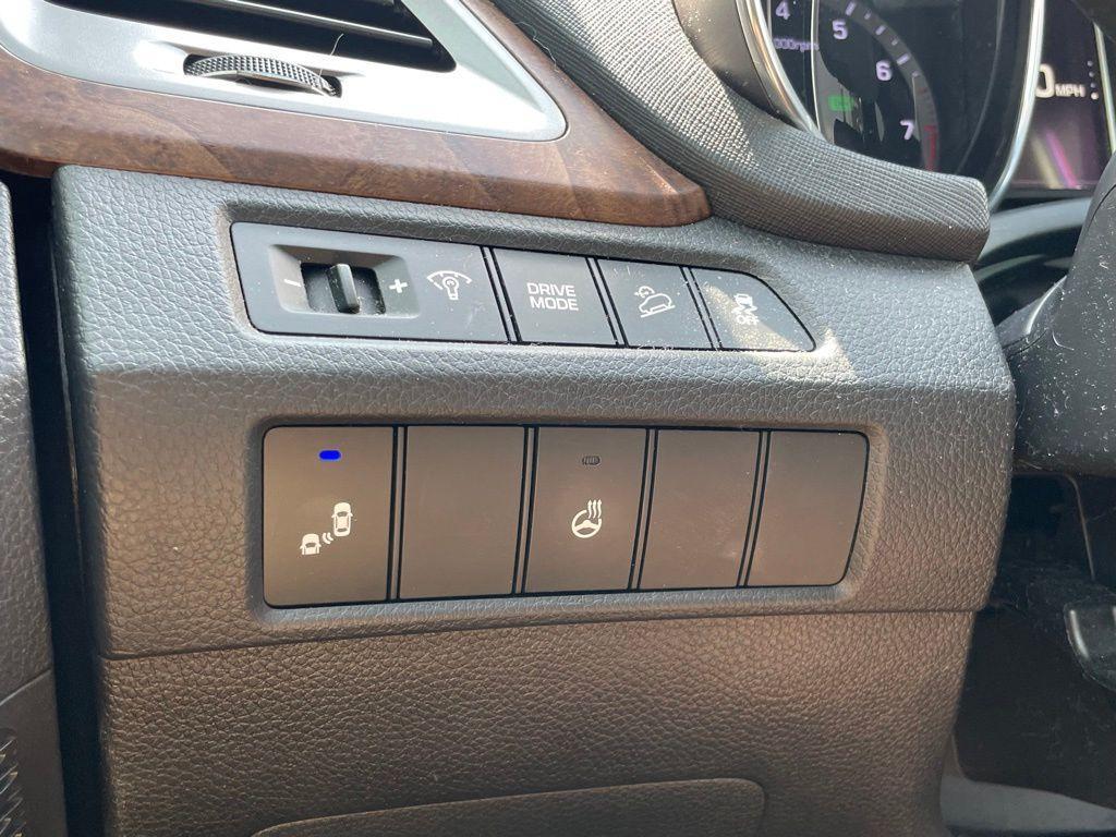 used 2018 Hyundai Santa Fe Sport car, priced at $19,000