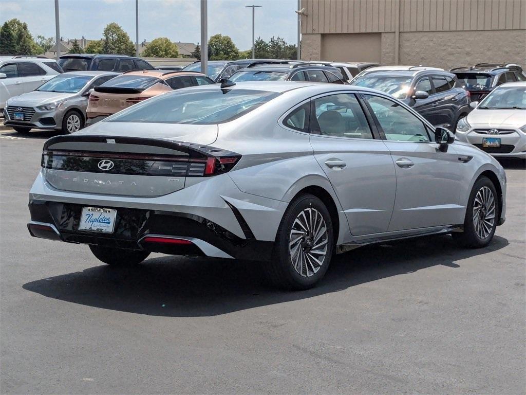 new 2025 Hyundai Sonata Hybrid car, priced at $32,905