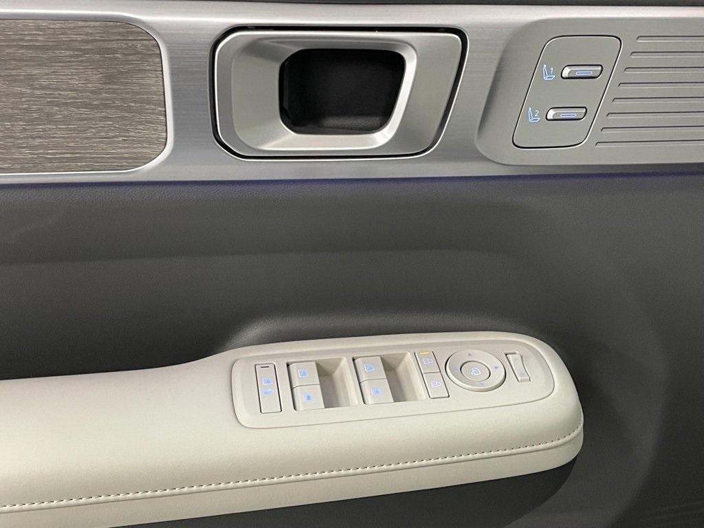 new 2025 Hyundai SANTA FE HEV car, priced at $47,470
