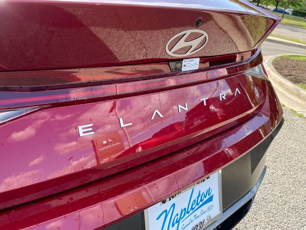 new 2025 Hyundai Elantra car, priced at $27,462
