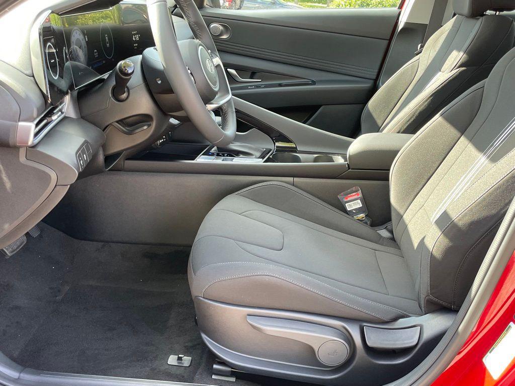 new 2025 Hyundai Elantra car, priced at $27,462