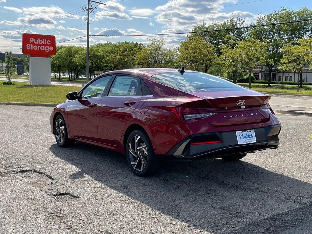 new 2025 Hyundai Elantra car, priced at $27,462
