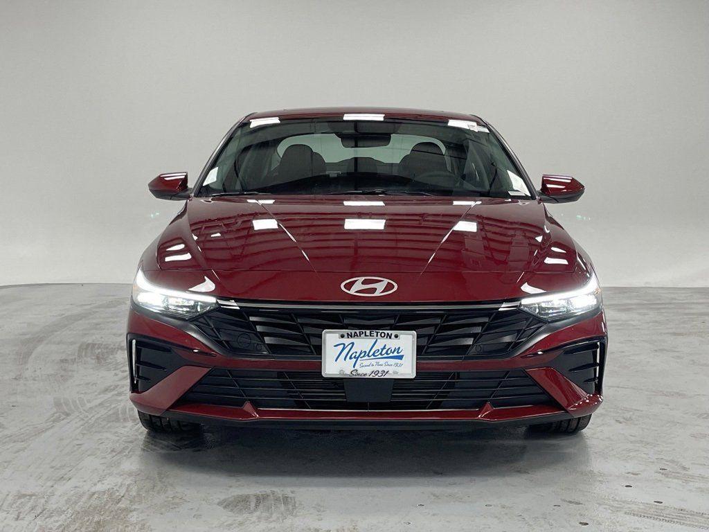 new 2025 Hyundai Elantra car, priced at $27,462