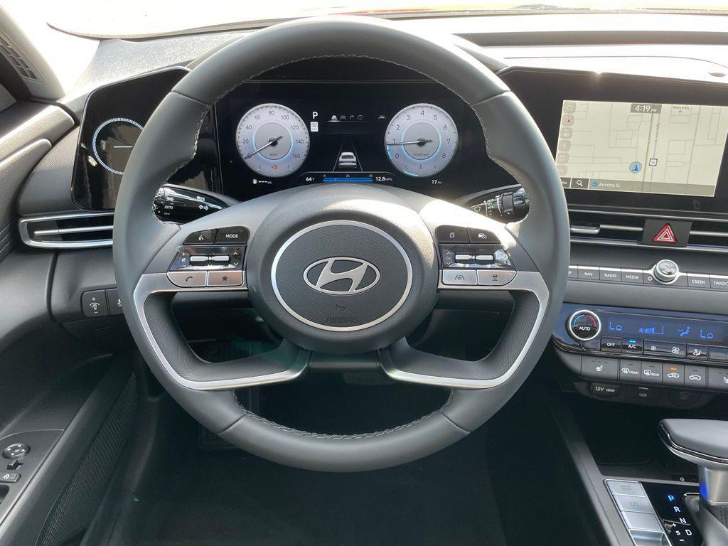 new 2025 Hyundai Elantra car, priced at $27,462