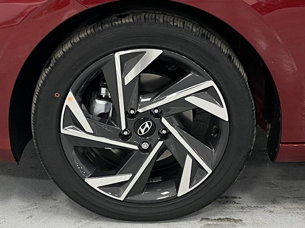 new 2025 Hyundai Elantra car, priced at $27,462