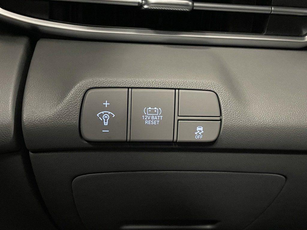 new 2025 Hyundai ELANTRA HEV car, priced at $26,650