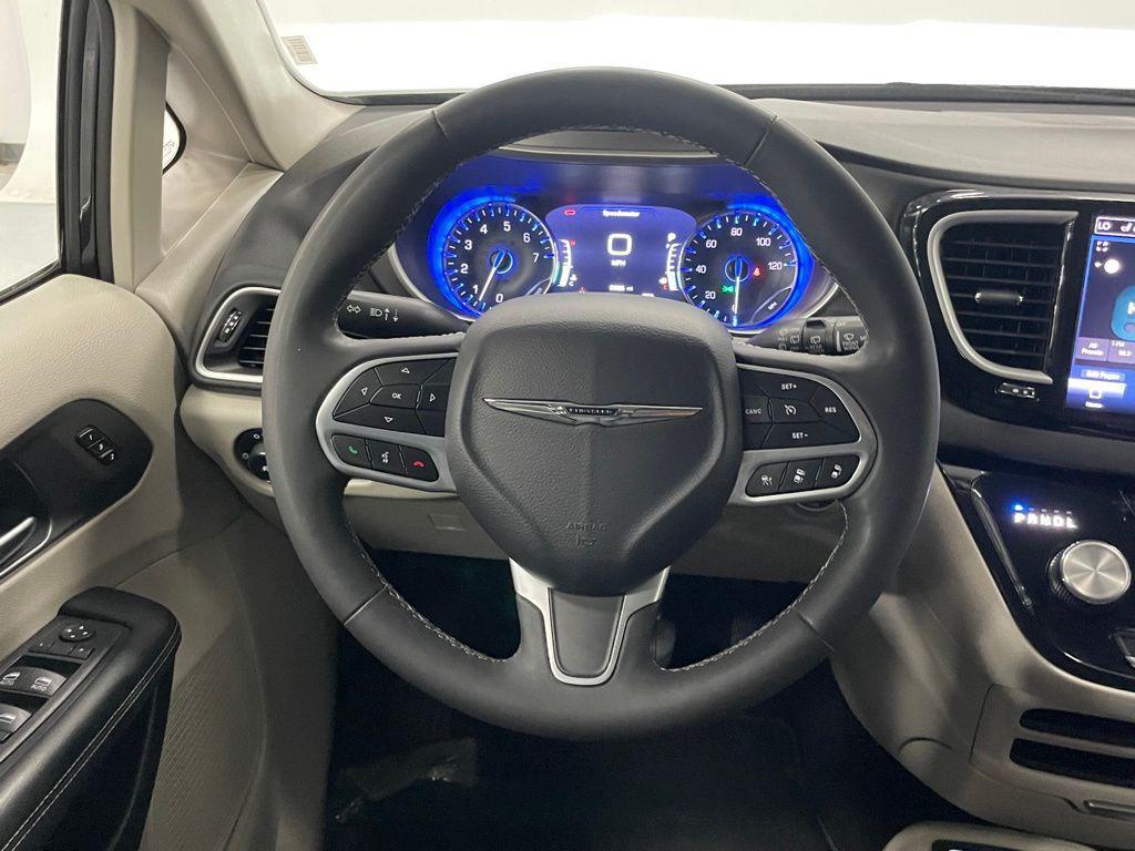used 2023 Chrysler Pacifica car, priced at $24,000